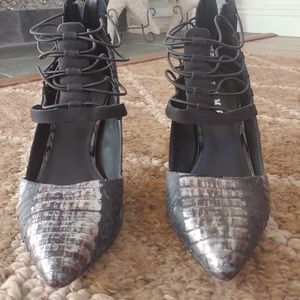 SEXY L.A.M.B.  heels sz 7